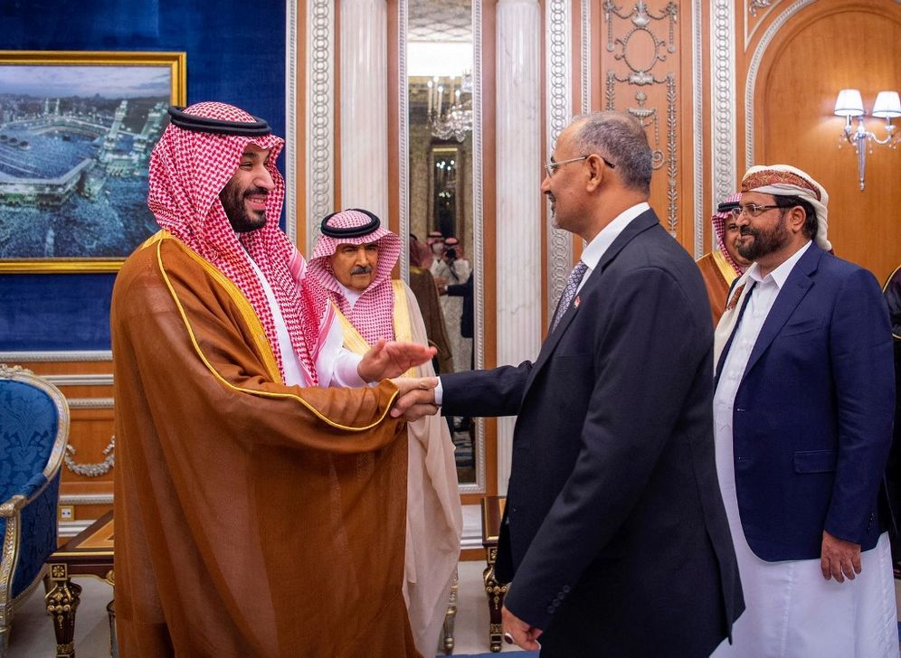 Saudi Crown Prince Mohammed bin Salman (L) shaking hands with Aidarus al-Zubaidi, a member of Yemen's new leadership council, in Riyadh, Saudi Arabia, on April 7, 2022.
