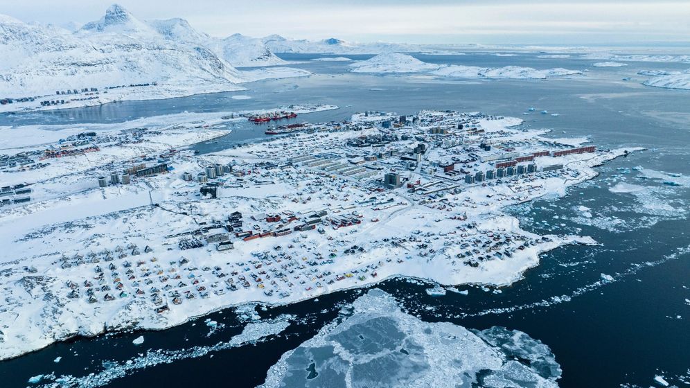 Evgeniy Maloletka/AP غرينلاند - صورة توضيحية