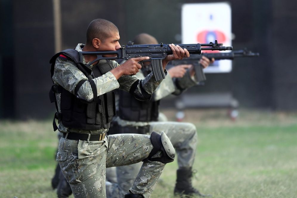 Εικόνα: Αιγύπτιοι αστυνομικοί κατά τη διάρκεια της εκπαίδευσής τους