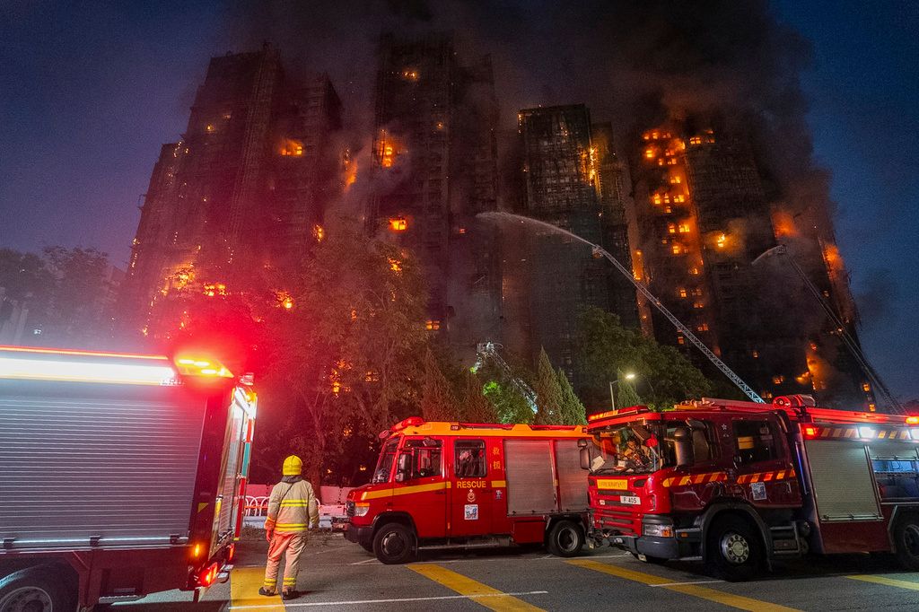 Inferno wütet in Wohnanlage in Hongkong
