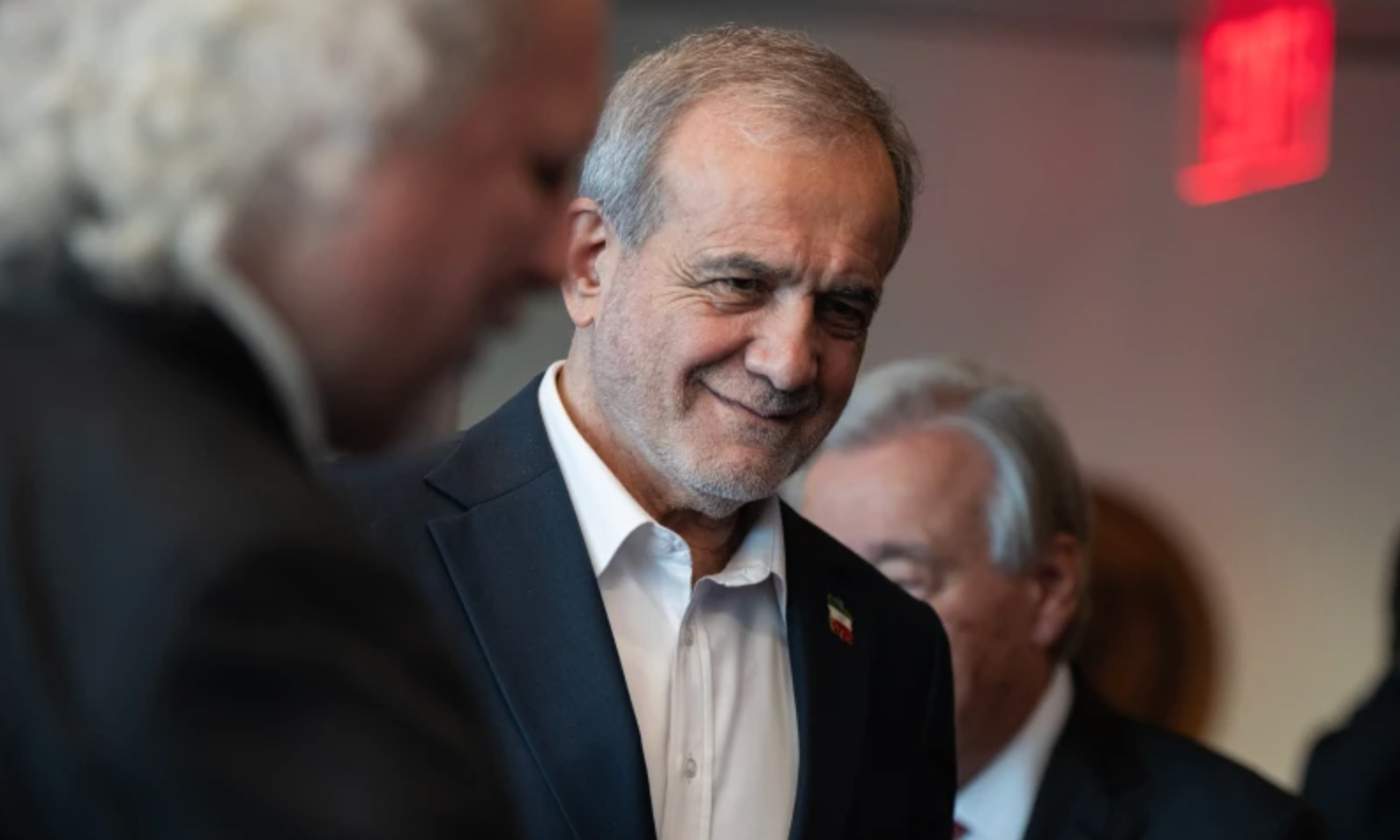 Iran : le Conseil intérimaire de direction "a commencé ses travaux", affirme le président Pezeshkian