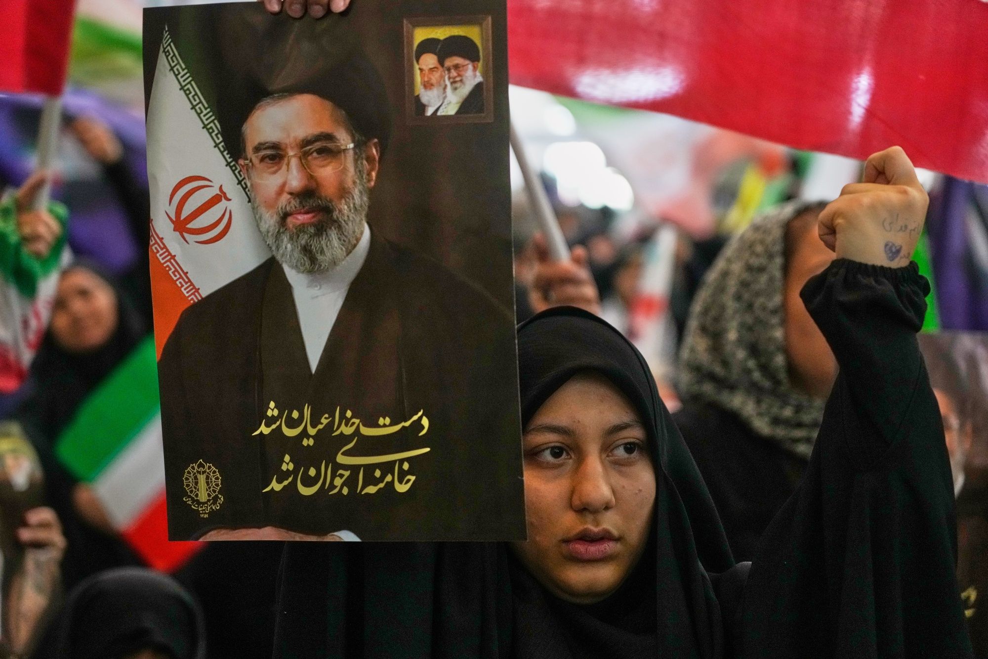 Frappes israélo-américaines : Mojtaba Khamenei n’aurait souffert que de blessures superficielles