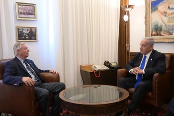 Israel's Prime Minister Benjamin Netanyahu (R) and U.S. Senator Lindsey Graham in Jerusalem.