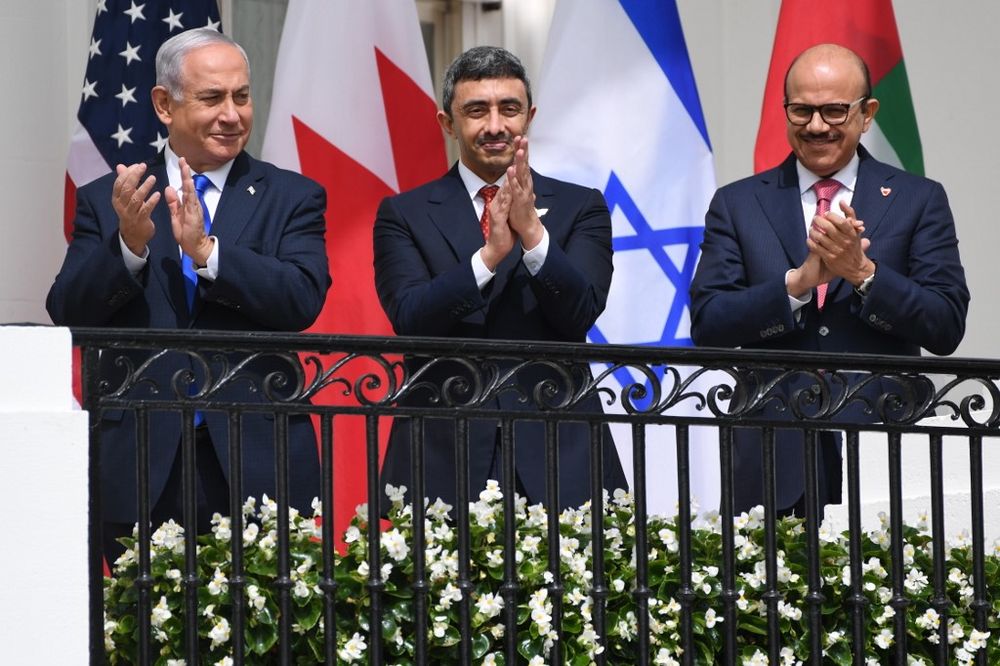 (L-R) Then-Israeli prime minister Benjamin Netanyahu, UAE Foreign Minister Abdullah bin Zayed Al-Nahyan and Bahrain Foreign Minister Abdullatif al-Zayani on the South Lawn of the White House in Washington, DC, United States, September 15, 2020.
