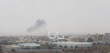 media Saudi Arabia attacks Sanaa airport in Yemen from the air