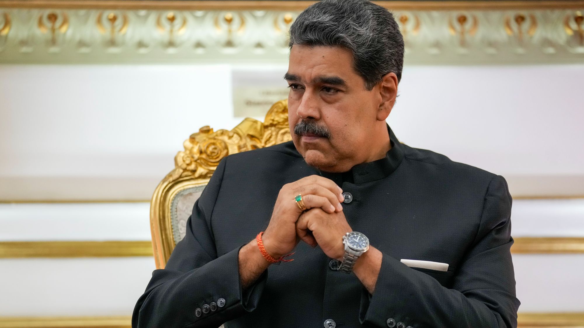 نُقِلَ بطائرة مروحية من مركز التوقيف: مادورو وصل إلى المحكمة في نيويورك