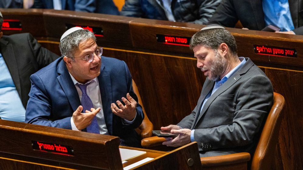 Finance Minister Bezalel Smotrich (right) and National Security Minister Itamar Ben Gvir