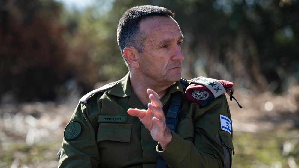 הרמטכ"ל הרצי הלוי. מדיח קצין ראשון?