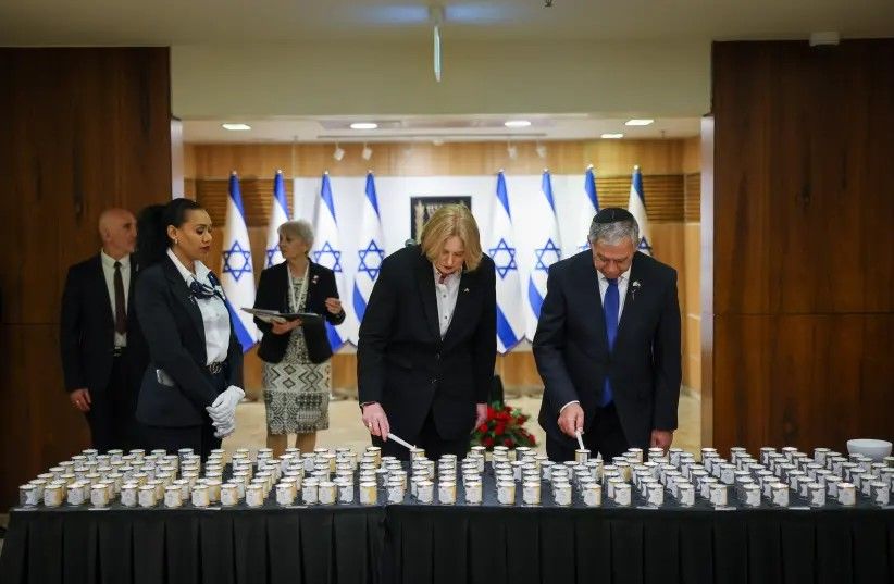 German Bundestag President Lights Candle For Holocaust Victim - Vimarsana News