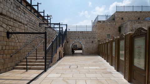 Netanyahu Cancels Pilgrimage, Caps Lag B’Omer, Bans Bonfires