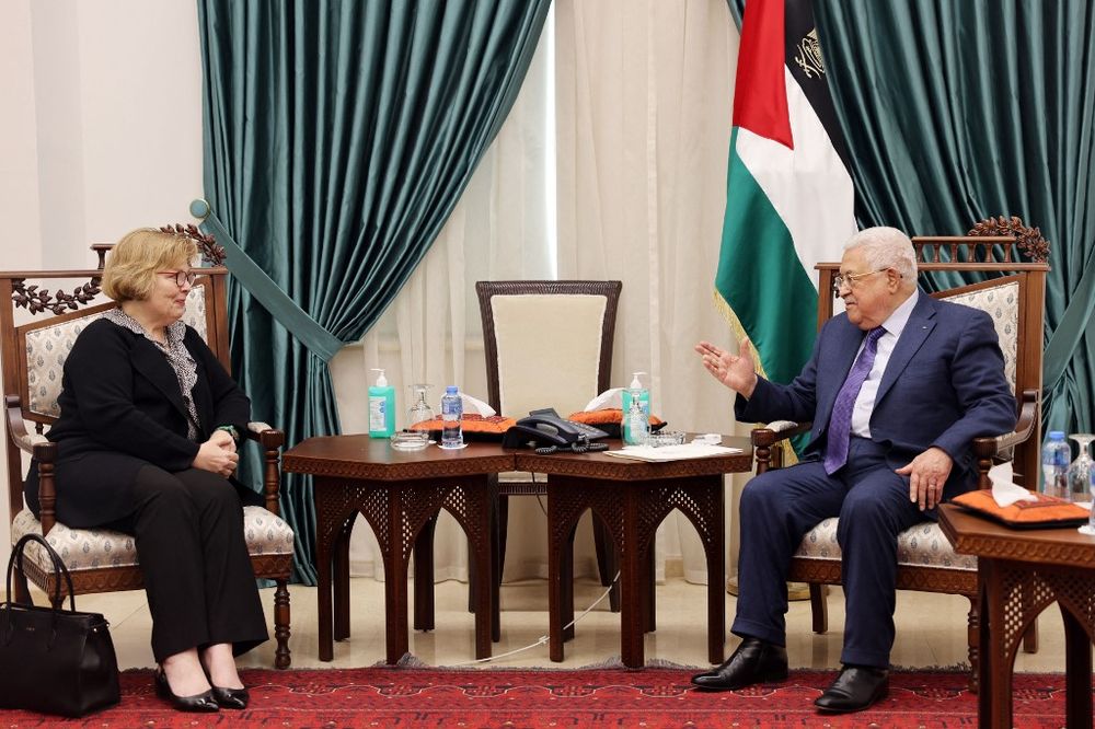 President Mahmud Abbas (R) meeting with Special Assistant to the US President and Senior Director for the Middle East and North Africa Barbara Leaf at the presidency headquarters in the city of Ramallah in the West Bank, June 11, 2022.