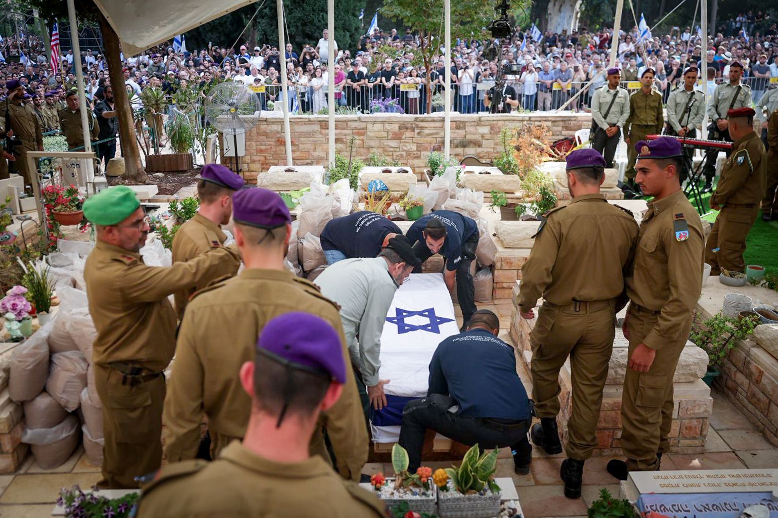 Thousands Honor Lt. Hadar Goldin at Emotional Funeral
