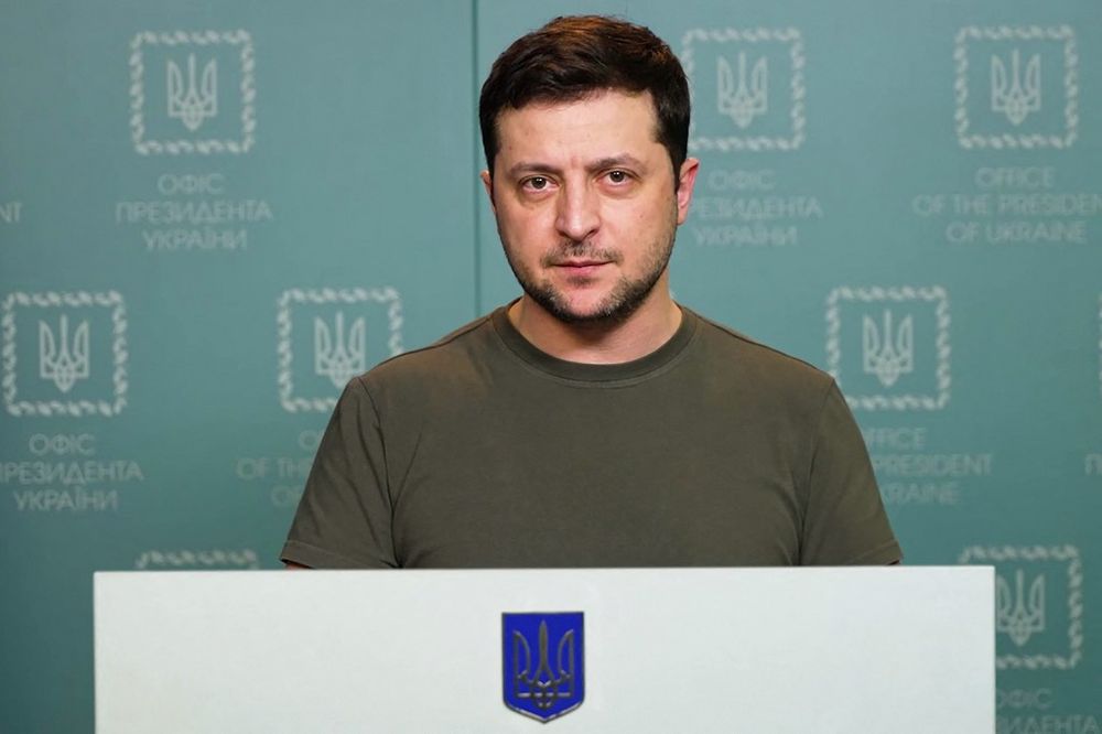 Le président de l'Ukraine, Volodymyr Zelensky, prononce un discours à Kiev, en Ukraine, le 1er mars 2022.