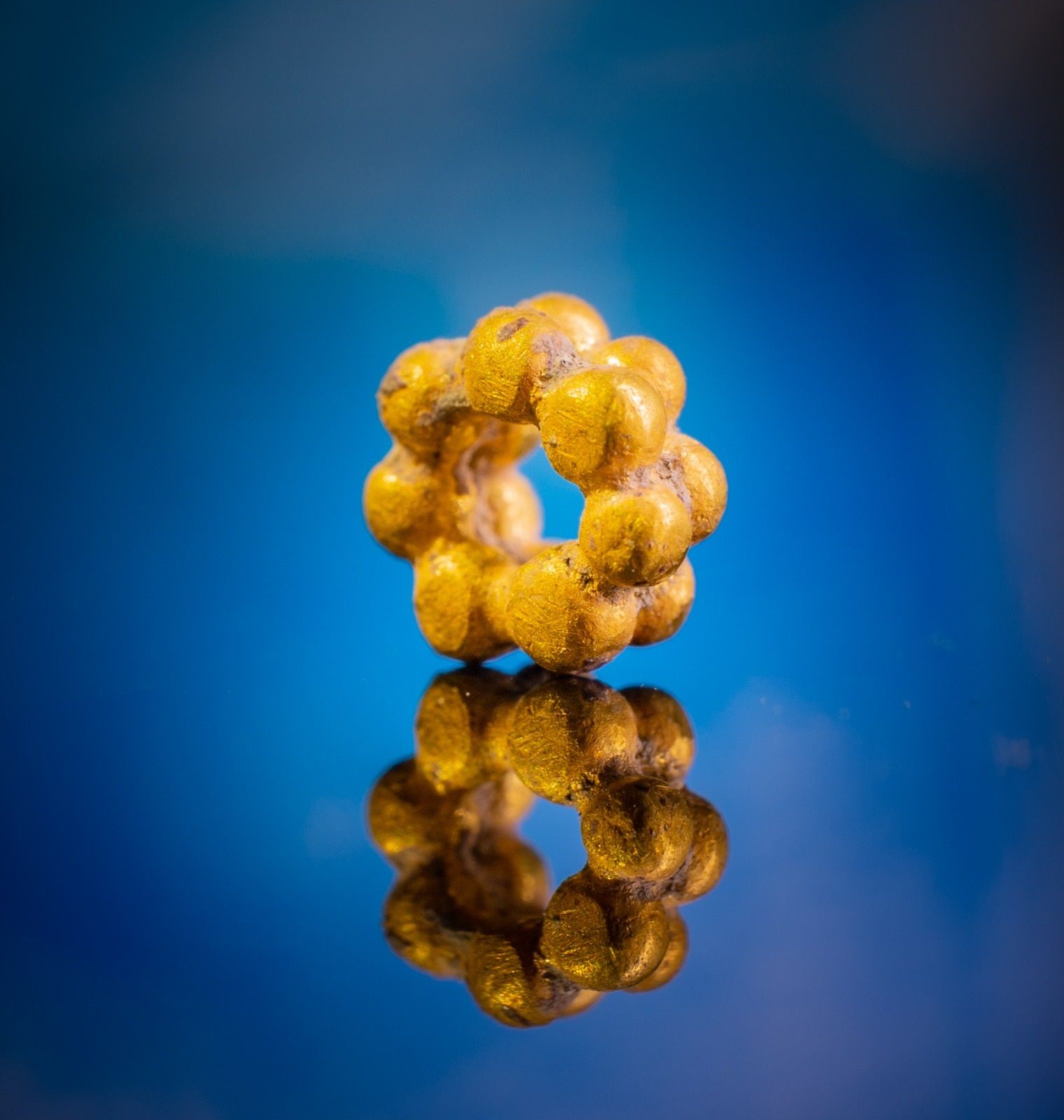 Rare 1,600-year Gold Bead Found In Jerusalem's City Of David - Vimarsana News