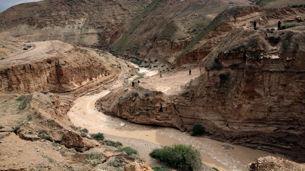 שיטפון בנחל אוג, מדבר יהודה, ארכיון