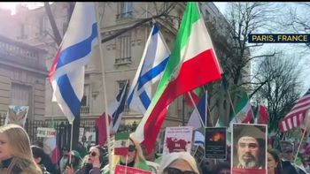 France : marche de la diaspora iranienne contre le régime