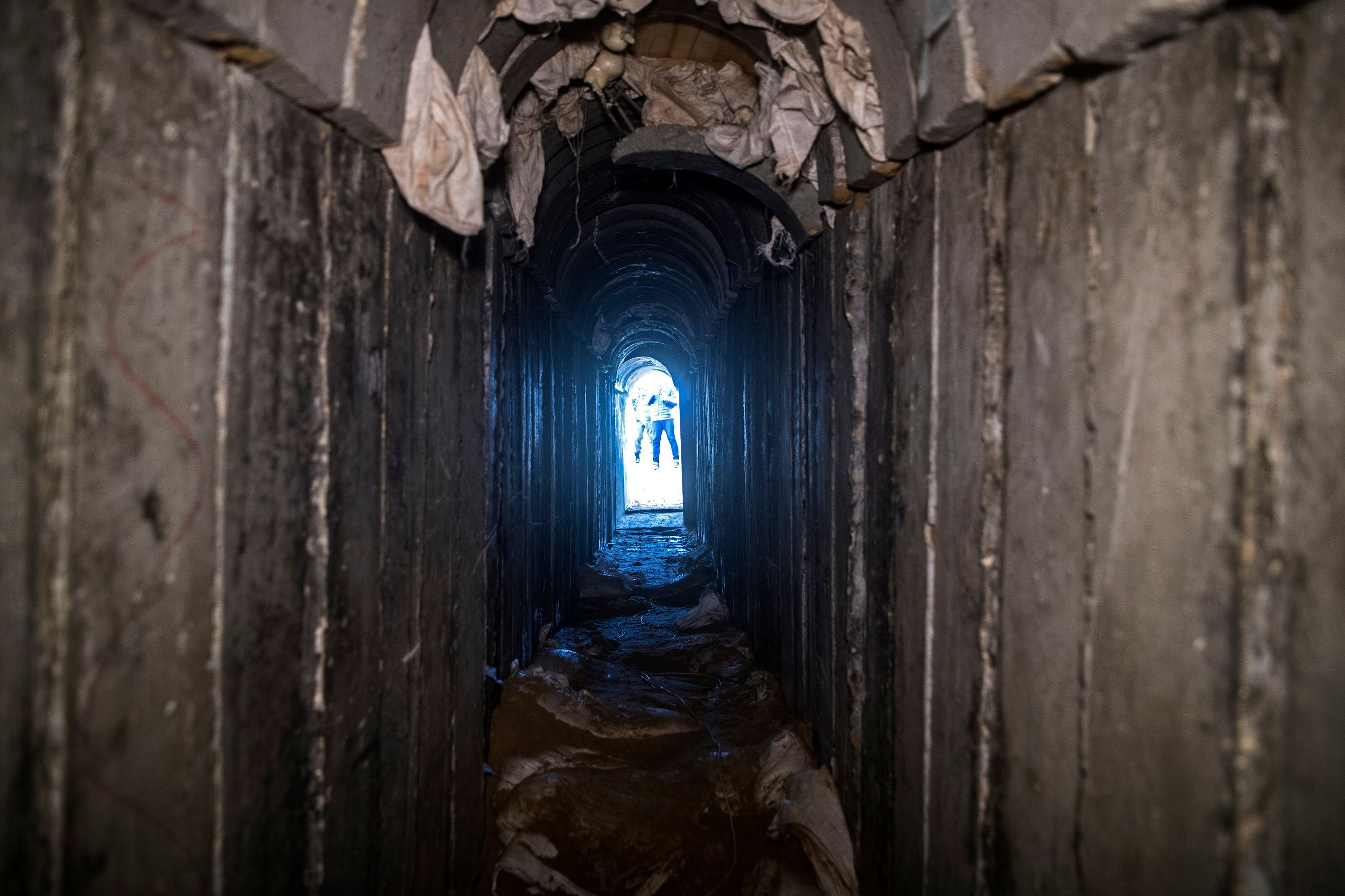 Israel to flood Hamas tunnels with seawater