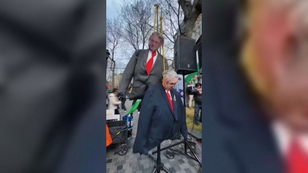 Des poupées de Ben Gvir et Netanyahu pendues : la mise en scène choquante lors d’une manifestation pro-palestinienne au Canada