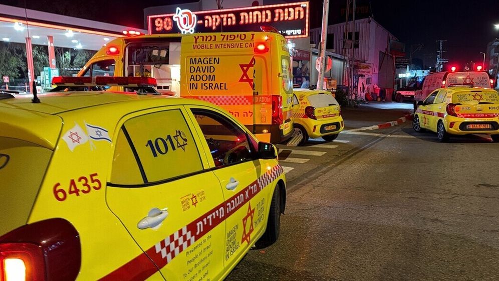 תיעוד מבצעי מד"א זירת הרצח בנתניה, בו נורה למוות אלכסנדר צמח