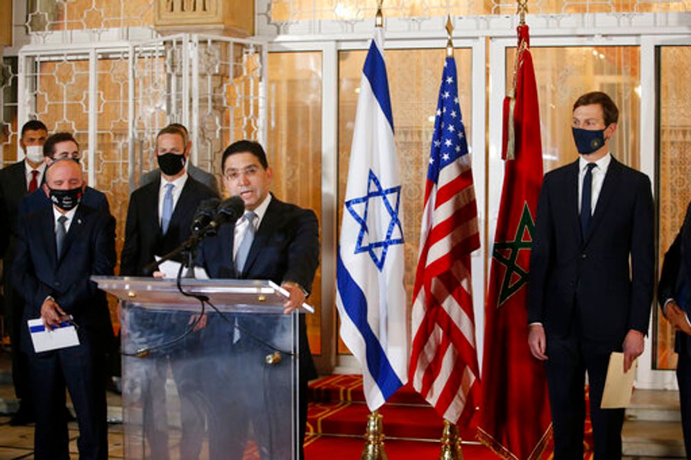 وزير الخارجية المغربي ناصر بوريطة وجاريد كوشنر كبير مستشاري البيت الأبيض ومئير بن شبات ، مستشار الأمن القومي لدولة إسرائيل في الرباط ، المغرب ، الثلاثاء ، 22 ديسمبر ، 2020.