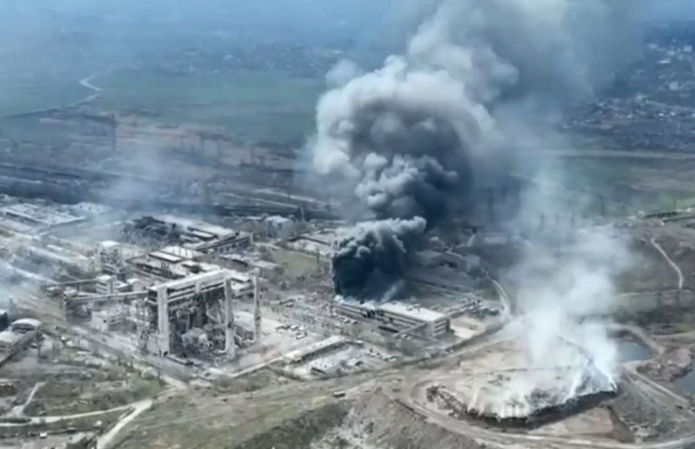Image de l'usine sidérurgique Azovstal extraite d'une video diffusée par la municipalité de Marioupol, Ukraine, le 19 avril 2022