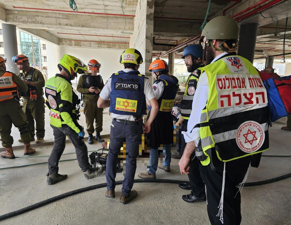 Magen David Adom Scene of Iranian attack impact on a construction site in Yehud, in central Israel, on 09.03.2026