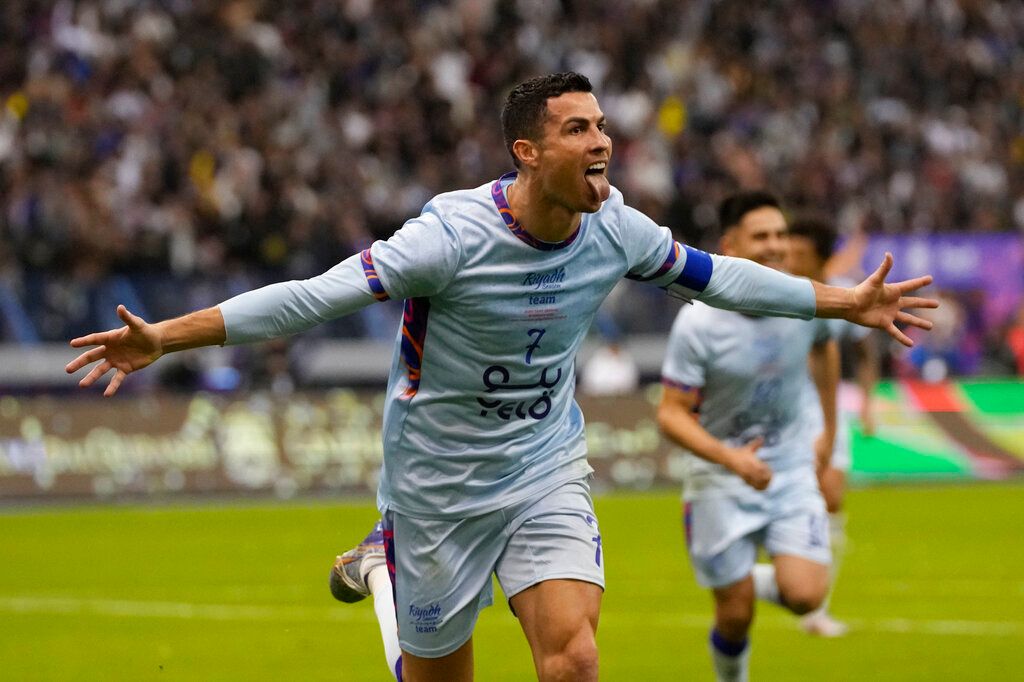Cristiano Ronaldo 'happy' in Saudi Arabia, wants other players to join him