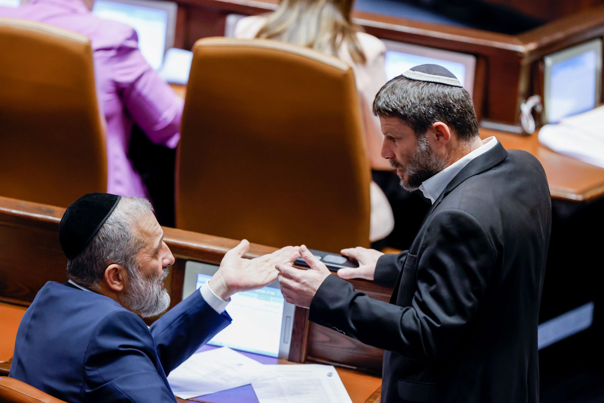 Smotrich s’oppose au projet de Loi fondamentale sur l’étude de la Torah porté par les partis orthodoxes