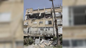 اصابة الصاروخ الانشطاري في بني براك 04.04.26