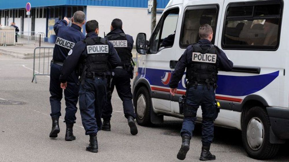 أفراد من الشرطة الفرنسية