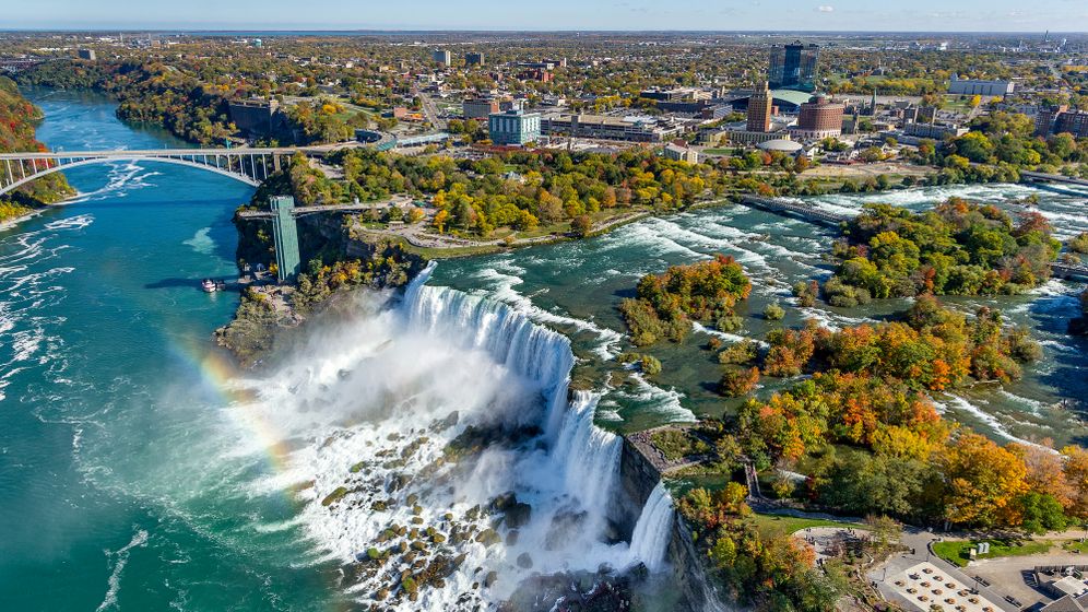 Business Wire via AP Les Chutes du Niagara