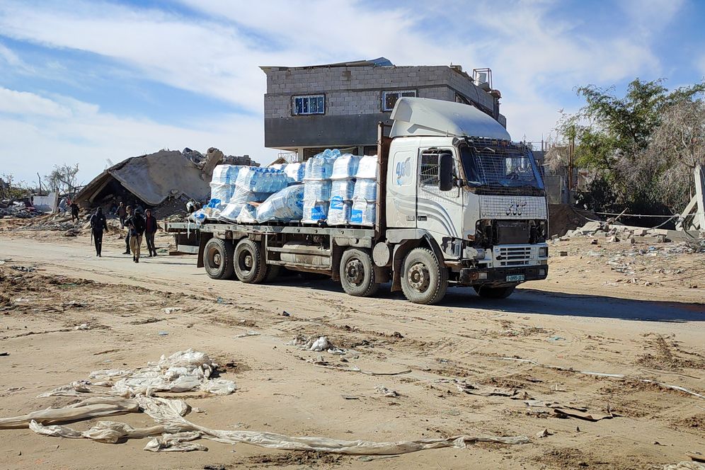 Humanitarian aid at the entrance to the Gaza Strip, January 2025