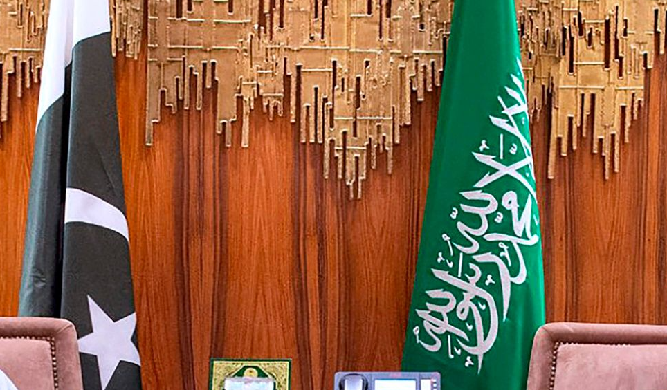 Parapluie nucléaire pour l'Arabie saoudite qui signe un pacte de défense mutuelle avec le Pakistan