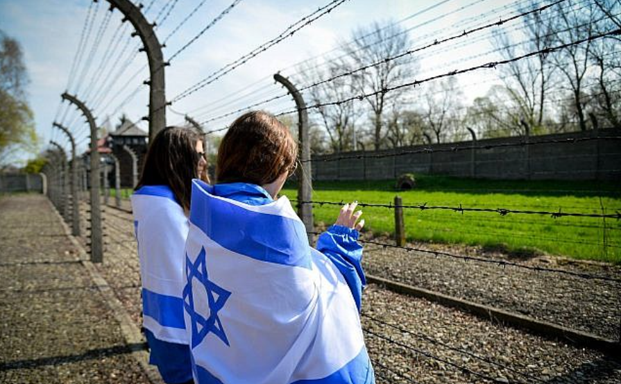 Izrael zakazuje młodzieży podróżowania do Polski w obliczu kontrowersji związanych z edukacją o Holokauście