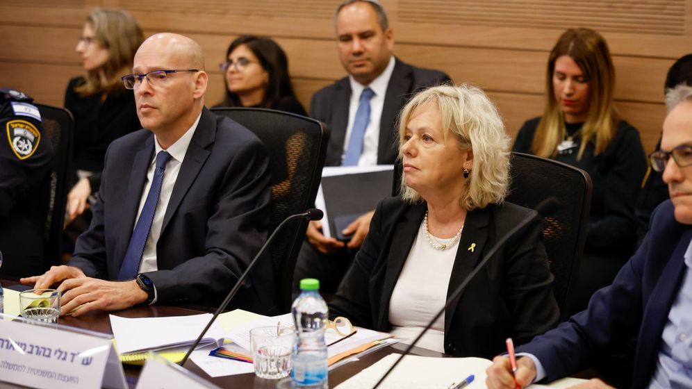 (Right to left) Attorney General Gali Baharav-Miara and State Prosecutor Amit Aisman