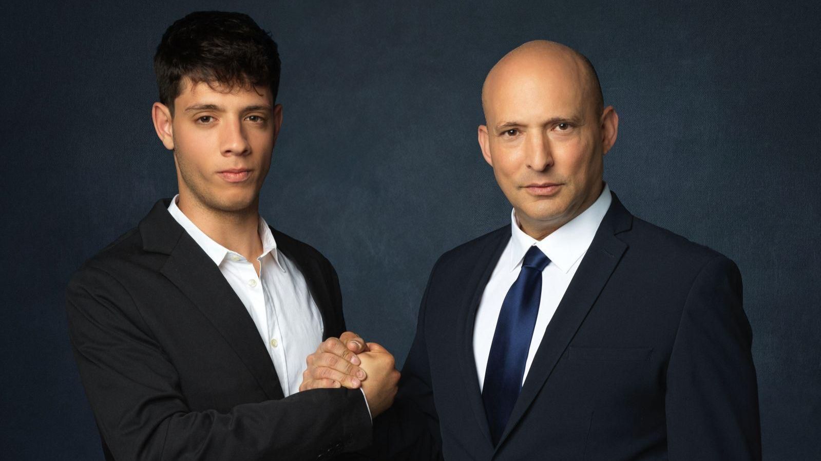 Figure de la jeunesse mobilisée dans l'armée, Yonatan Shalev, 23 ans, rejoint Naftali Bennett