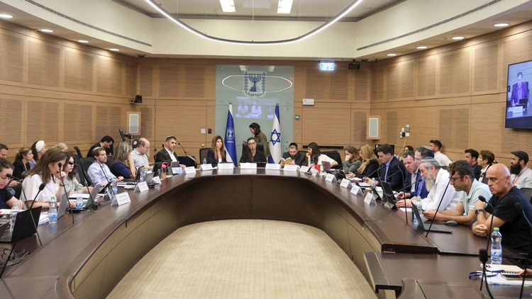 הדיון בוועדת התקשורת על חוק השידורים של שלמה קרעי, 17.06.2026