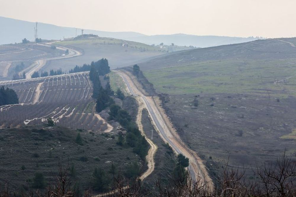 صورة للسياج الحدودي بين إسرائيل ولبنان في شمال الدولة العبرية ، 16 فبراير ، 2020