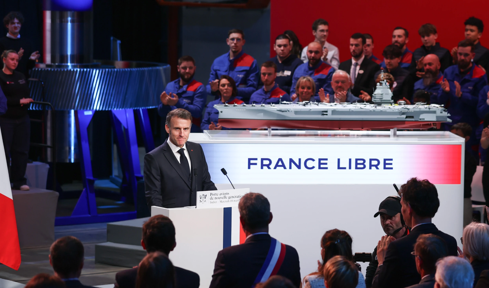 "France libre" : Emmanuel Macron dévoile le nom du futur porte-avions français