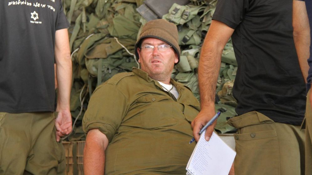 בצלאל זיני, אחיו של ראש השב"כ