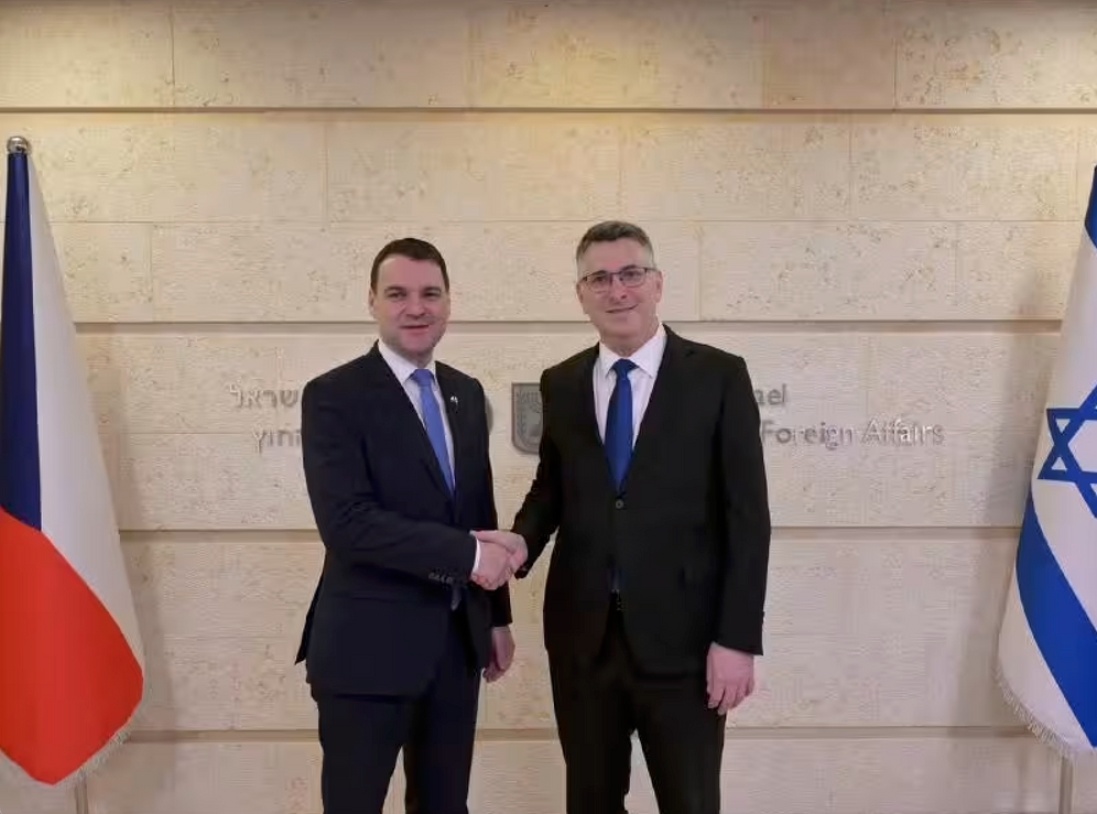 GPO/Shlomi Amsalem Gideon Saar, a rencontré à Prague son homologue tchèque, Petr Macinka