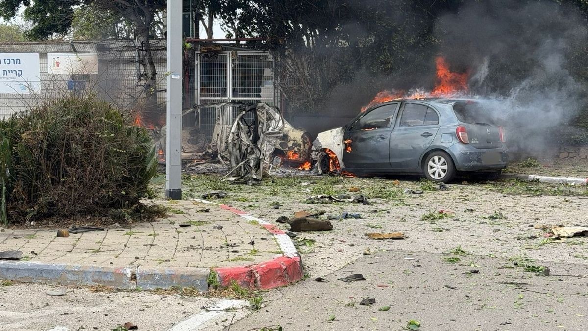 رشقات صاروخية متتالية من إيران باتجاه وسط إسرائيل: لا تقارير عن وقوع إصابات | آخر التحديثات