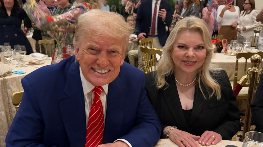 הנשיא הנבחר טראמפ ושרה נתניהו במועדון גולף בפלורידה