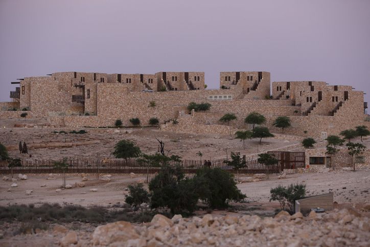 3000 نازح بسبب الحرب مع فندق بدوي عربي إسرائيلي يستضيف حماس