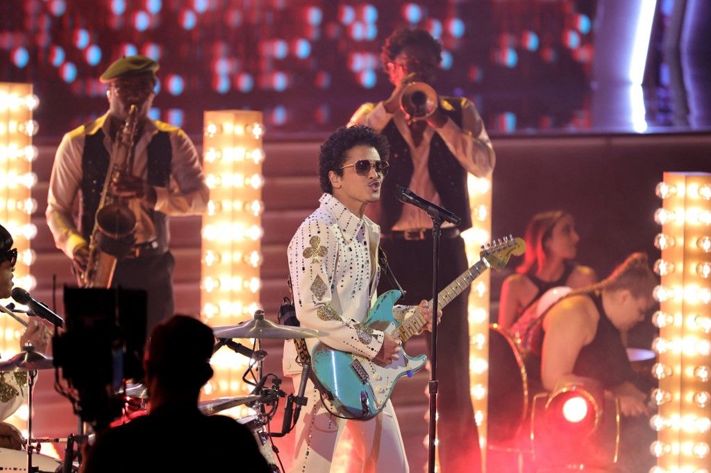 Bruno Mars Kicks Off Sold Out Israeli Debut Performances In Tel Aviv