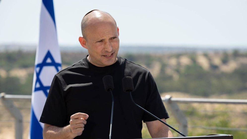 - Naftali Bennett, le 04.08.2026