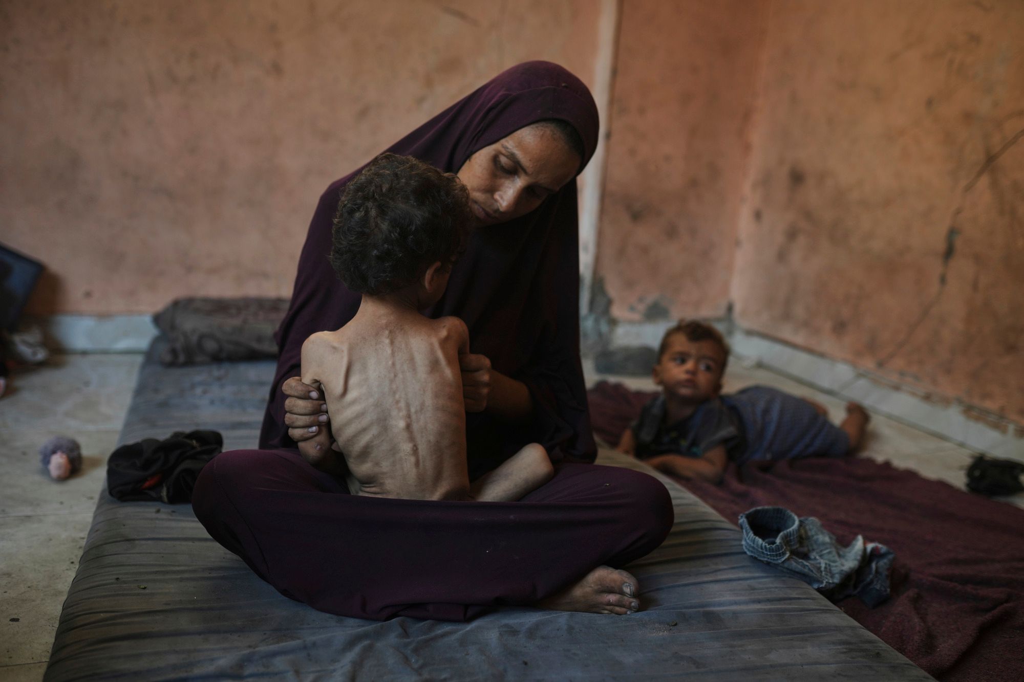 NYT Appends Gazan Child Photo With Editors’ Note – i24NEWS