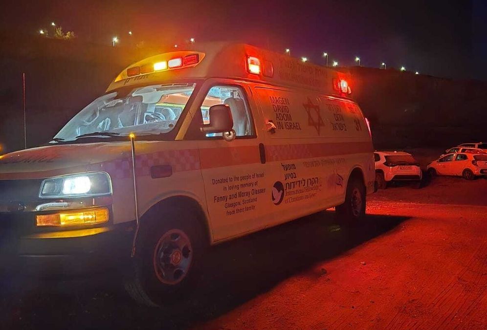 אמבולנס מד"א, ארכיון (למקום ולמצולמים אין קשר לנאמר בכתבה)