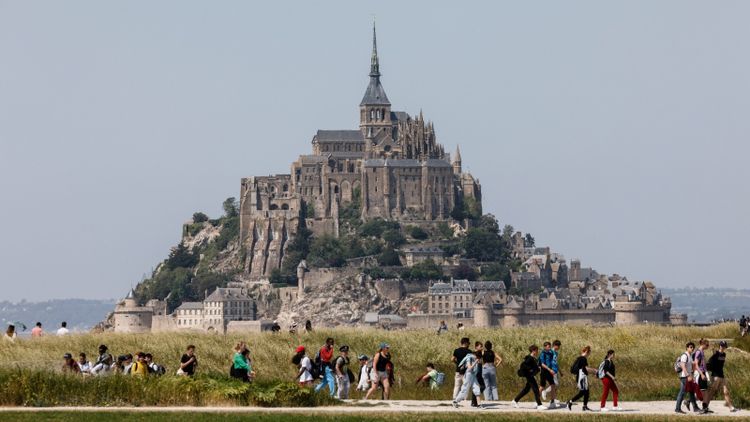 Ludovic Marin / Source Pool AFP / AP