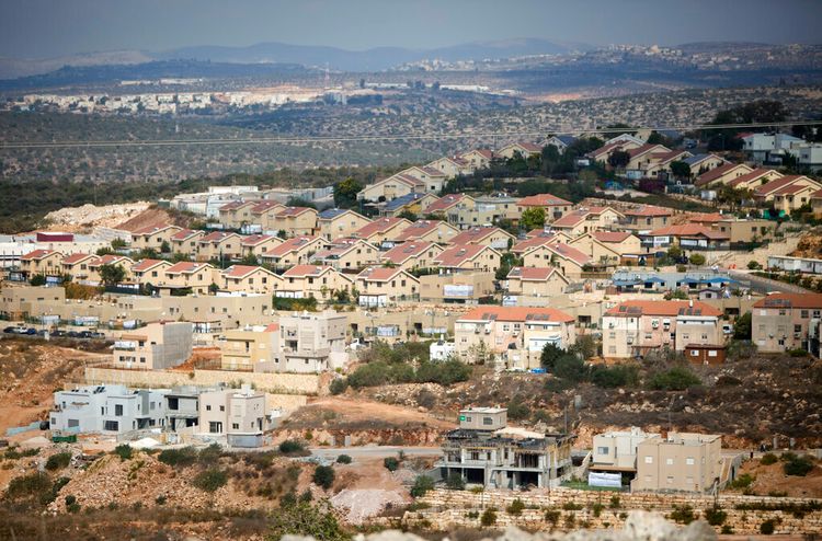 Une vue générale des logements dans l'implantation israélienne de Revava, près de la ville de Naplouse en Cisjordanie.
